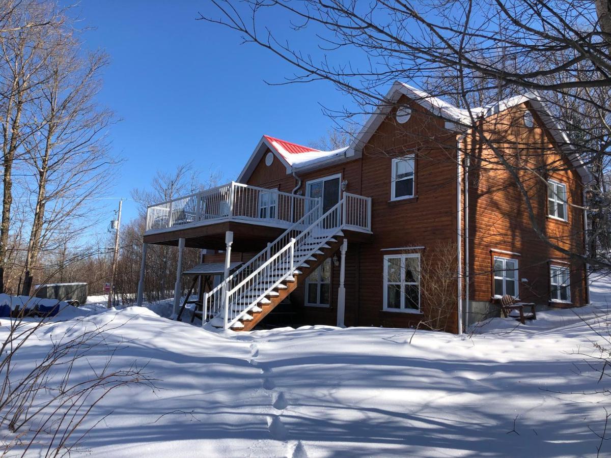 Domaine Des Montagnais Villa Notre-Dame-Des-Bois Exterior foto